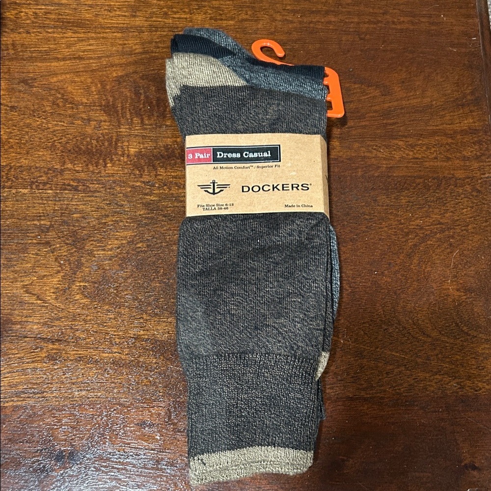 Men’s 3 pack Dress Casual Dockers socks size 6-12 NWT